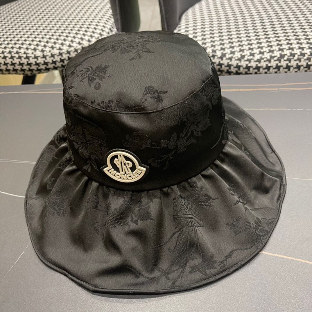 Moncler Caps